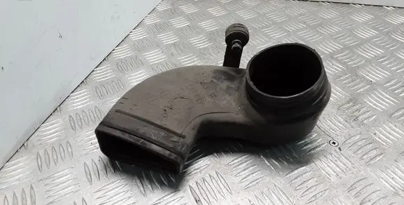 KIA Sportage Air intake duct part 282112E200
