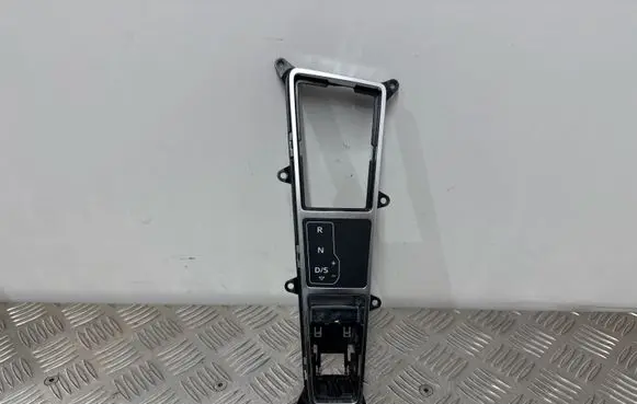 Audi A6 S6 C8 4K Gear shifter surround trim plastic 4K1713111B