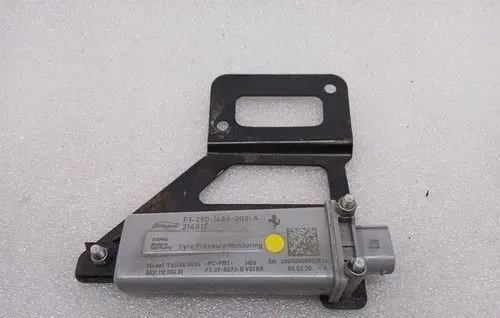 Ferrari FF Aerial antenna switch