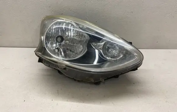 Nissan Micra Headlight/headlamp 