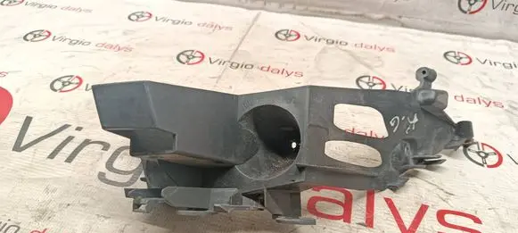 Rear bumper mounting bracket