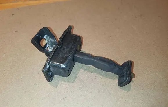 Mercedes-Benz A W168 Front door check strap stopper 