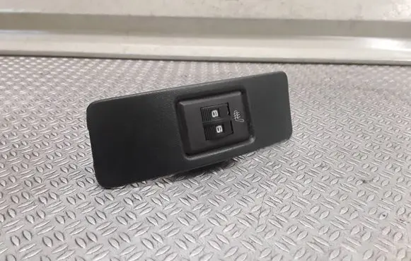 Chrysler Sebring (ST-22 - JR) Seat heating switch 19504000A