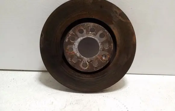 Audi Q3 8U Front brake disc