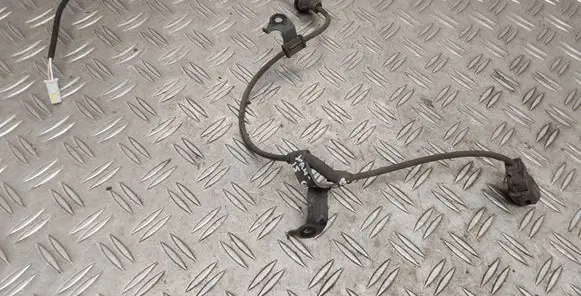 Toyota Yaris Rear ABS sensor wiring 