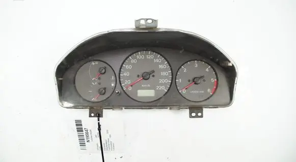 Mazda 323 F Speedometer (instrument cluster) BJ5A O