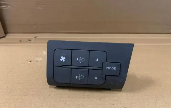 Peugeot Boxer Headlight level height control switch PBTGF20 B569