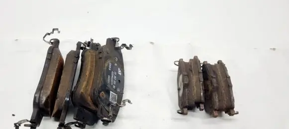 Opel Mokka B Brake pads (front) 1609000680 1681371180 9836320180