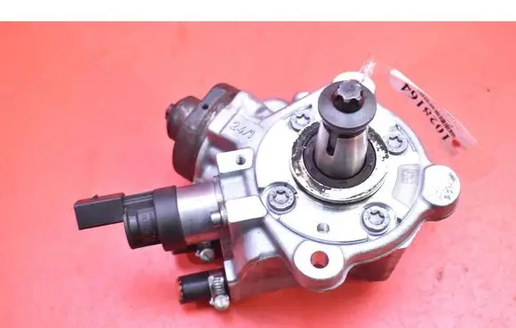 BMW 7 F01 F02 F03 F04 Fuel injection high pressure pump 7797874