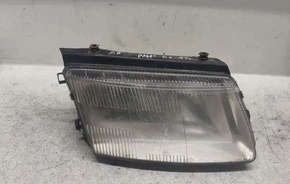 Volkswagen PASSAT B5 Headlight/headlamp