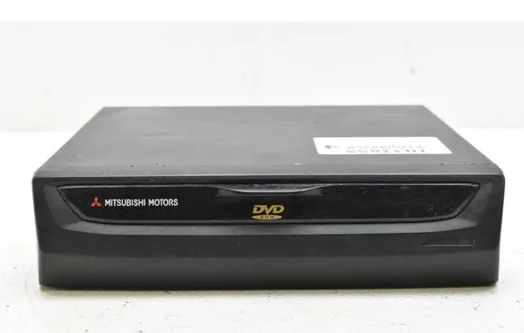 Mitsubishi Pajero Radio/CD/DVD/GPS head unit 86841-70V180