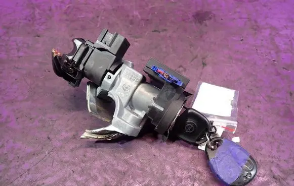 Opel Vectra B Ignition lock 