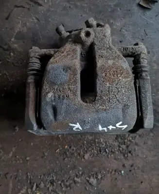 Suzuki SX4 Front brake caliper