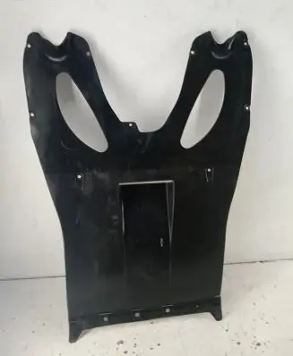 BMW M6 Center/middle under tray cover 8055229