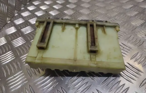 Opel Astra G Coolant fan relay 