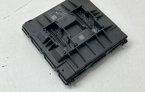 Volkswagen Transporter - Caravelle T5 Central body control module 7H0937088 5WK49079 5WK50459