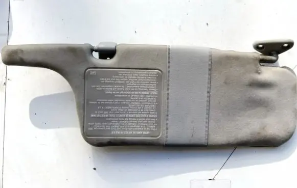 Subaru Legacy Sun visor