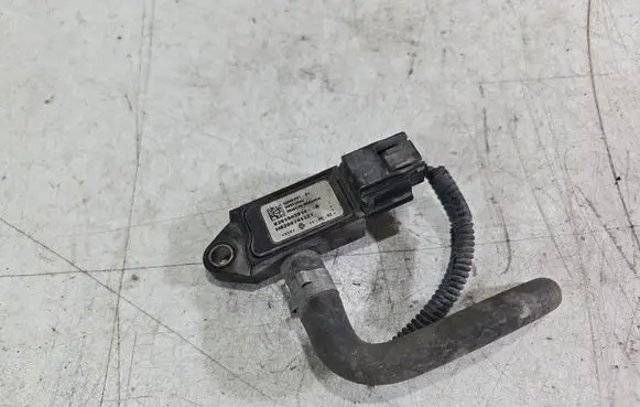 Renault Master III Air pressure sensor 8201043914A