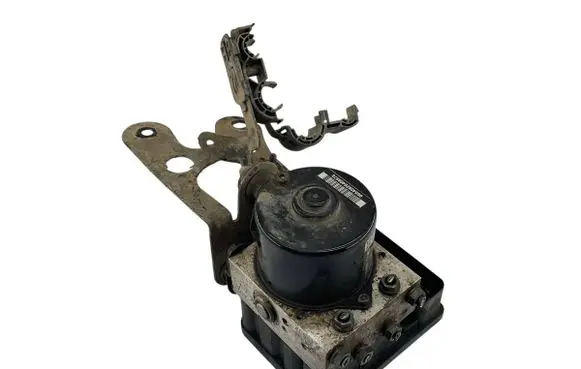 Skoda Octavia Mk2 (1Z) ABS Pump 1K0614517AC