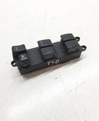 Nissan X-Trail T30 Electric window control switch