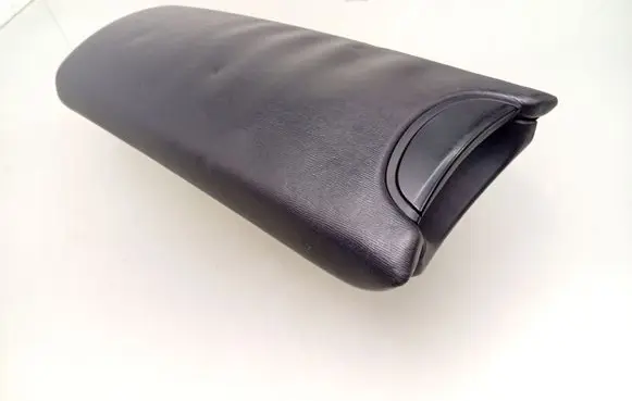Toyota Avensis T270 Armrest 