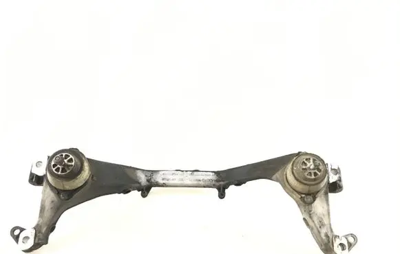 Audi Q7 4L Front subframe 7L8199207 7L6199131A