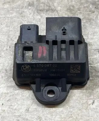 Glow plug pre-heat relay