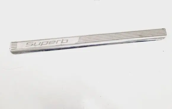Skoda Superb B6 (3T) Front sill trim cover