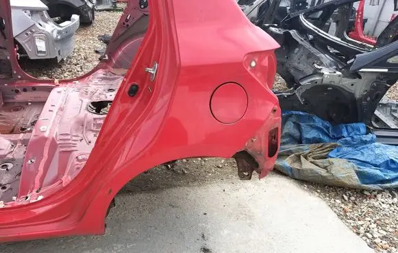 Toyota Yaris Rear quarter panel NNI14938