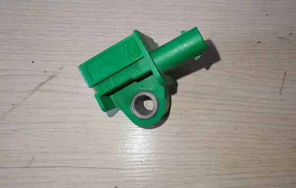 Volkswagen Golf VI Airbag deployment crash/impact sensor 5K0959351