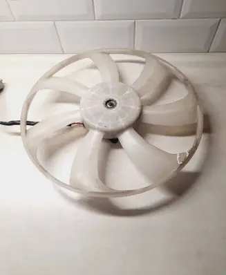 Coolant radiator