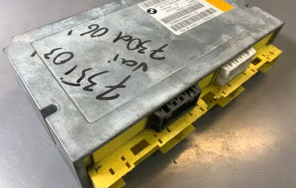 BMW 7 E65 E66 Airbag control unit/module 6922464 037078070