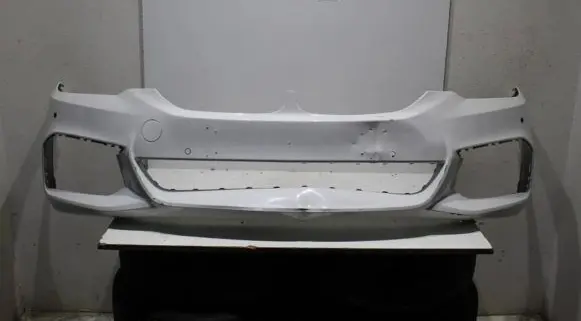 BMW 5 G30 G31 Front bumper 8064228 727534 5111