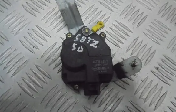 Hyundai Getz Tailgate boot lock/latch motor 957501C000