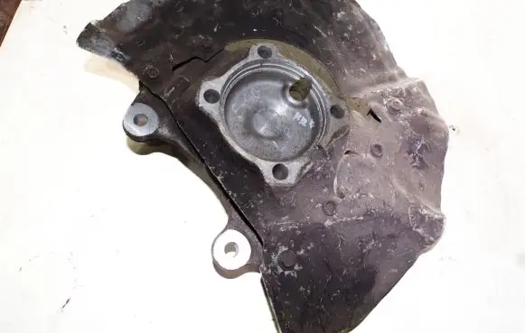 BMW 5 E60 E61 Front wheel hub spindle knuckle 6760954R