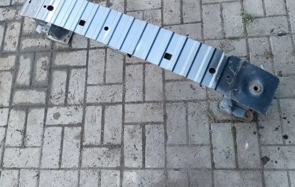 Mazda 3 I Front bumper cross member