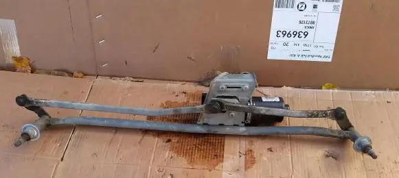 Iveco Daily 6th gen Front wiper linkage and motor
