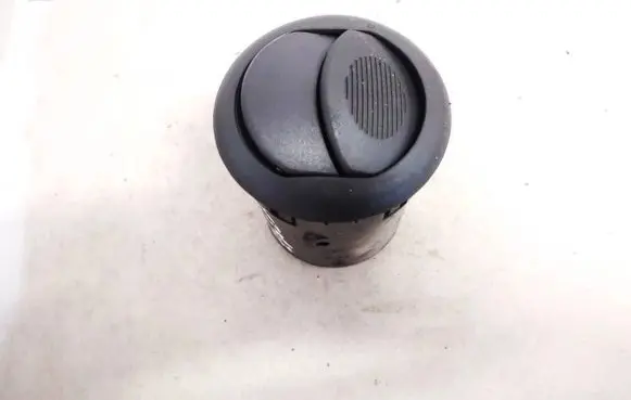 Fiat Doblo Dash center air vent grill a504