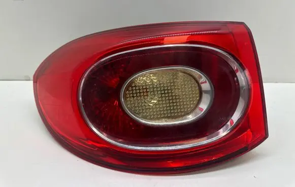 Volkswagen Tiguan Rear/tail lights 5N0945095H