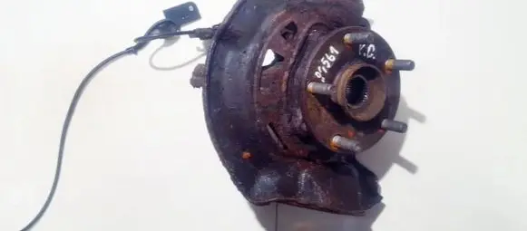 Toyota Auris 150 Front wheel hub