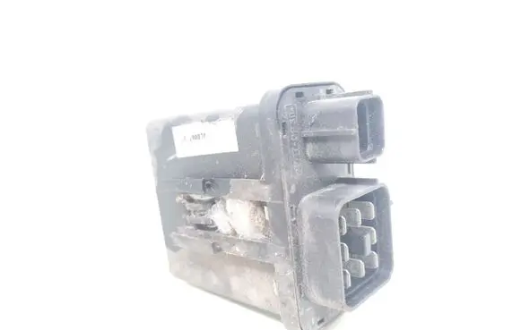 Land Rover Freelander Coolant fan relay YWB100970
