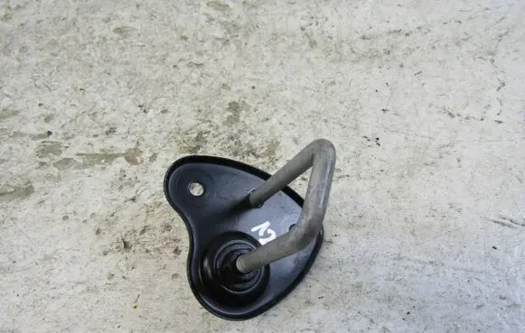 BMW 5 G30 G31 G38 Engine bonnet/hood lock/latch loop/hook 7347412