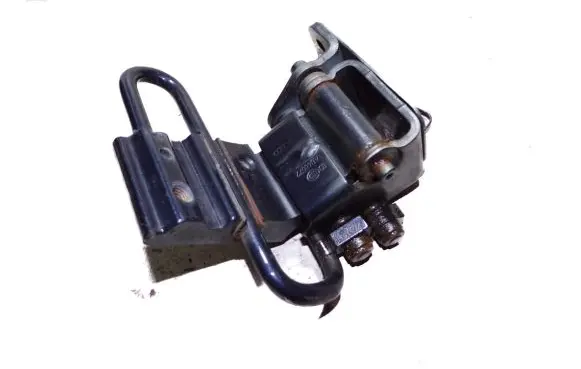 Audi A6 S6 C6 4F Rear door lower hinge 8E0833411E