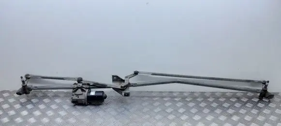 Citroen C4 II Front wiper linkage and motor W19436