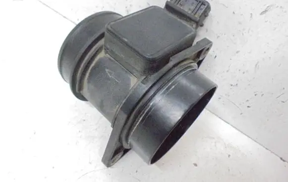 Renault Scenic I Mass air flow meter 7700105010B