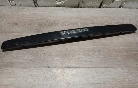 Volvo V50 Trunk door license plate light bar 30699682 31253006