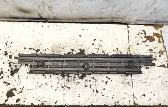 Front bumper foam support bar