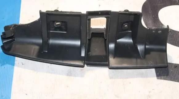 Volvo C30 Rear bumper mounting bracket 30657219