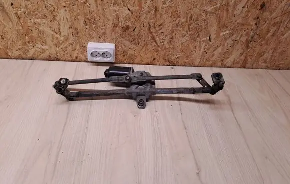 Seat Leon (1M) Front wiper linkage and motor 1J0955325A