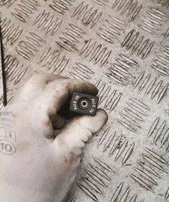 Volkswagen Touran II AUX in-socket connector 